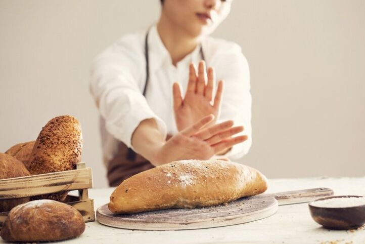 a kenyér kihagyása alacsony szénhidráttartalmú diéta mellett